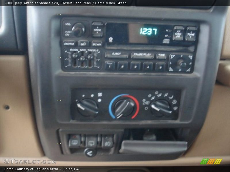 Desert Sand Pearl / Camel/Dark Green 2000 Jeep Wrangler Sahara 4x4
