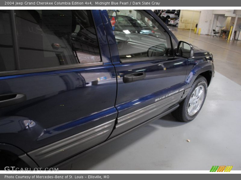 Midnight Blue Pearl / Dark Slate Gray 2004 Jeep Grand Cherokee Columbia Edition 4x4