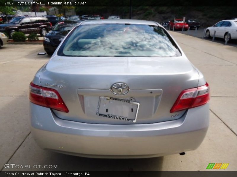 Titanium Metallic / Ash 2007 Toyota Camry LE