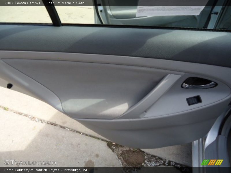 Titanium Metallic / Ash 2007 Toyota Camry LE