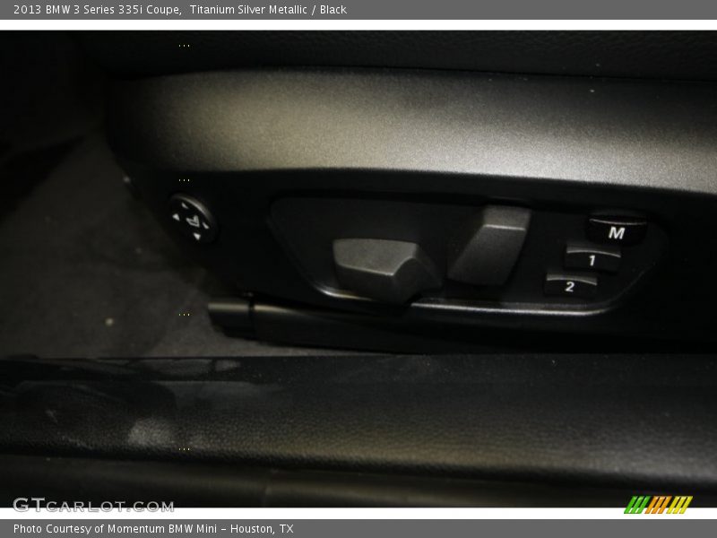 Controls of 2013 3 Series 335i Coupe