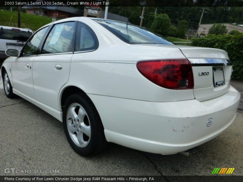 Cream White / Light Tan 2003 Saturn L Series L300 Sedan
