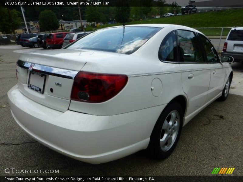 Cream White / Light Tan 2003 Saturn L Series L300 Sedan