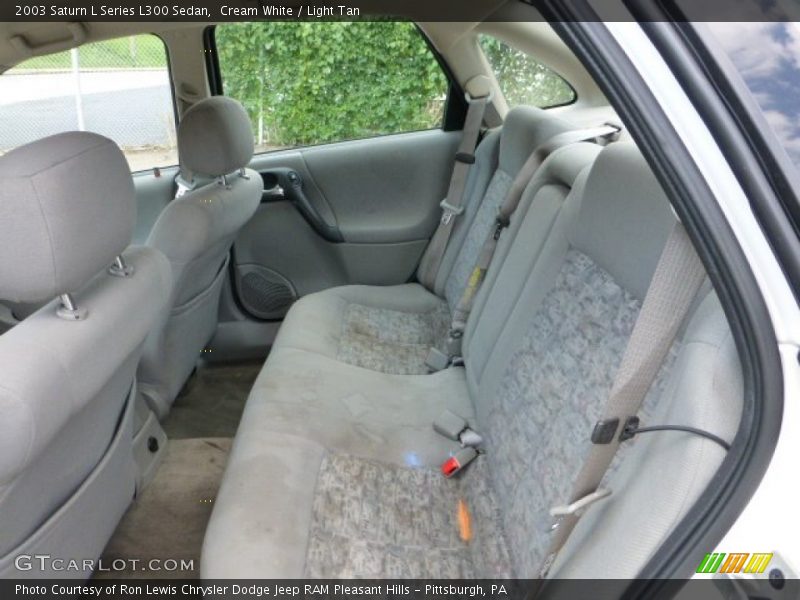 Cream White / Light Tan 2003 Saturn L Series L300 Sedan