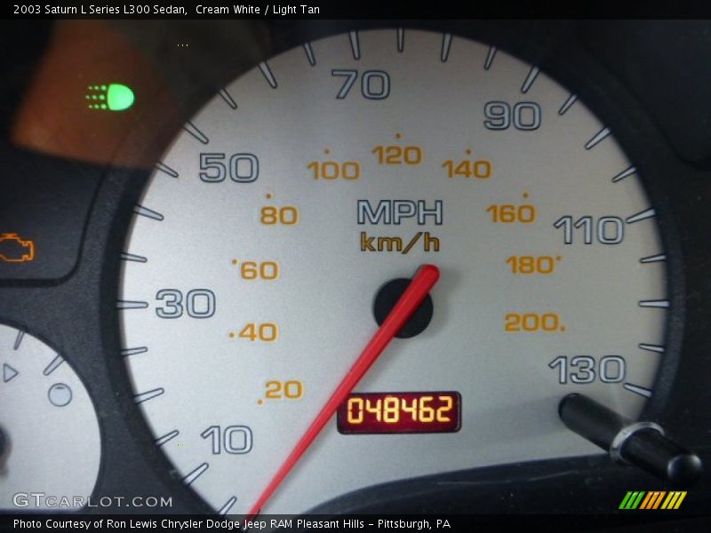 Cream White / Light Tan 2003 Saturn L Series L300 Sedan