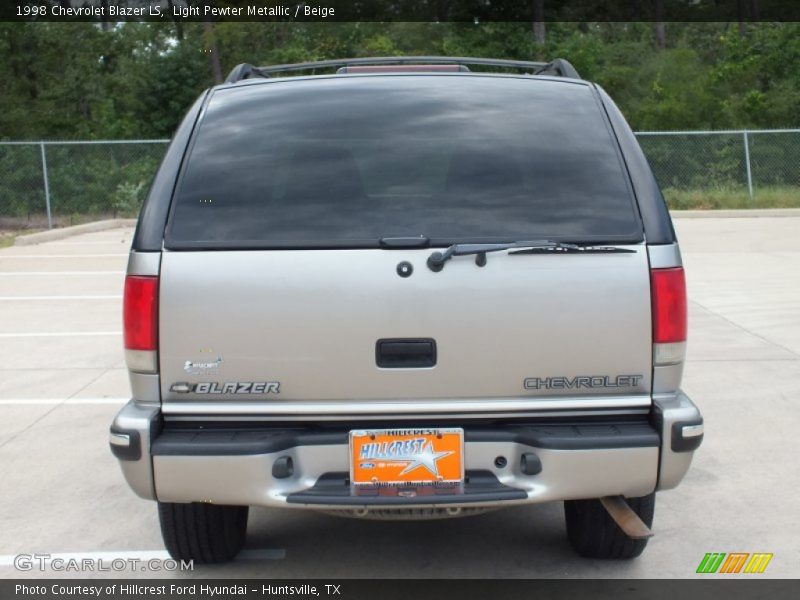 Light Pewter Metallic / Beige 1998 Chevrolet Blazer LS