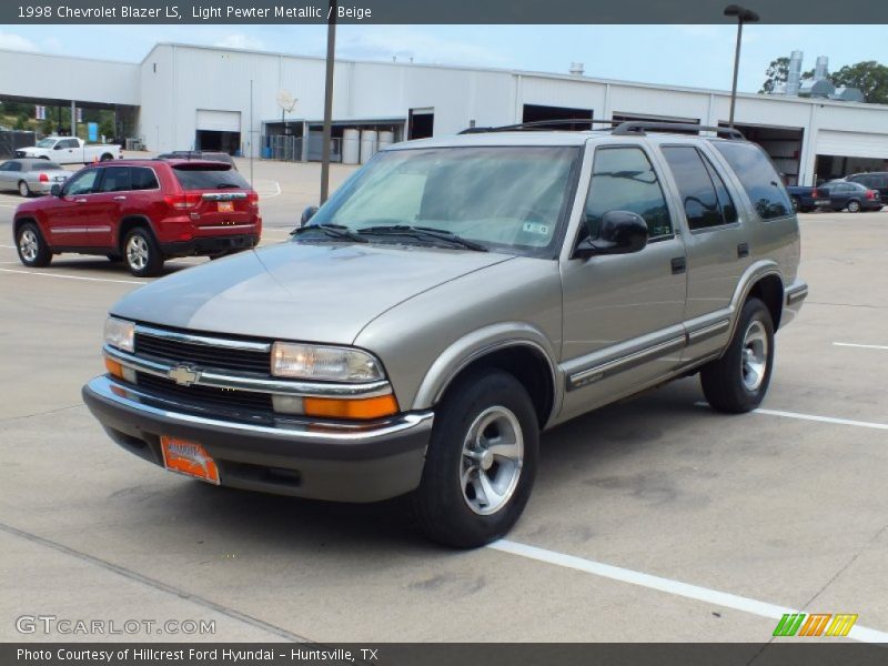 Light Pewter Metallic / Beige 1998 Chevrolet Blazer LS