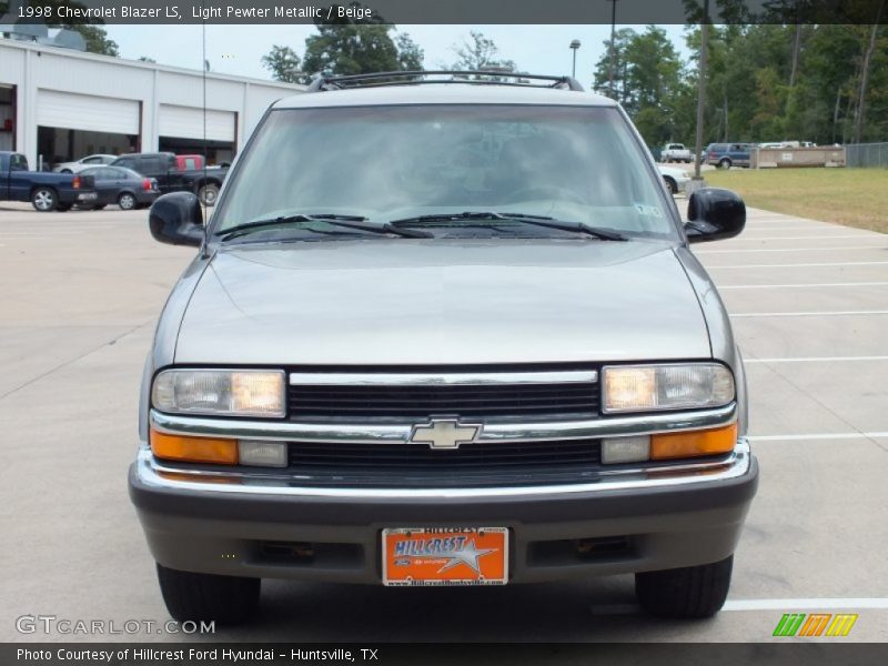 Light Pewter Metallic / Beige 1998 Chevrolet Blazer LS
