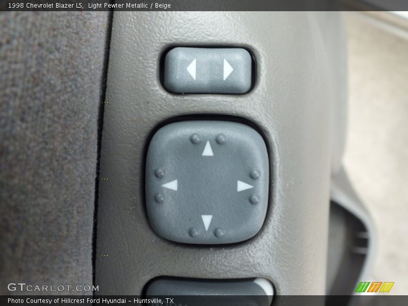 Light Pewter Metallic / Beige 1998 Chevrolet Blazer LS