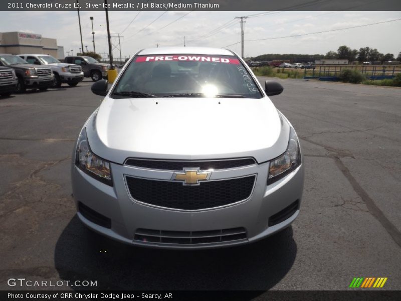 Silver Ice Metallic / Jet Black/Medium Titanium 2011 Chevrolet Cruze LS
