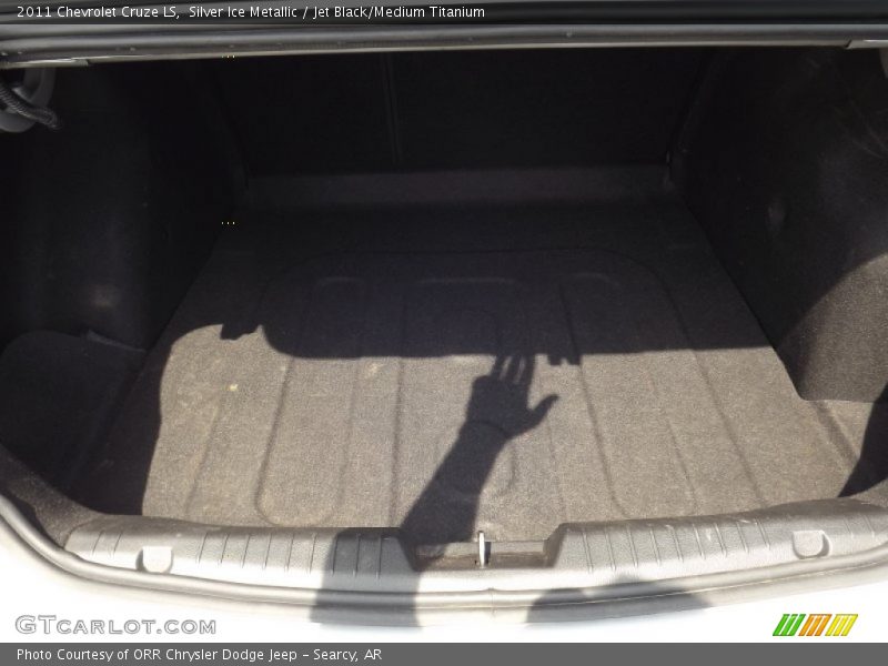 Silver Ice Metallic / Jet Black/Medium Titanium 2011 Chevrolet Cruze LS