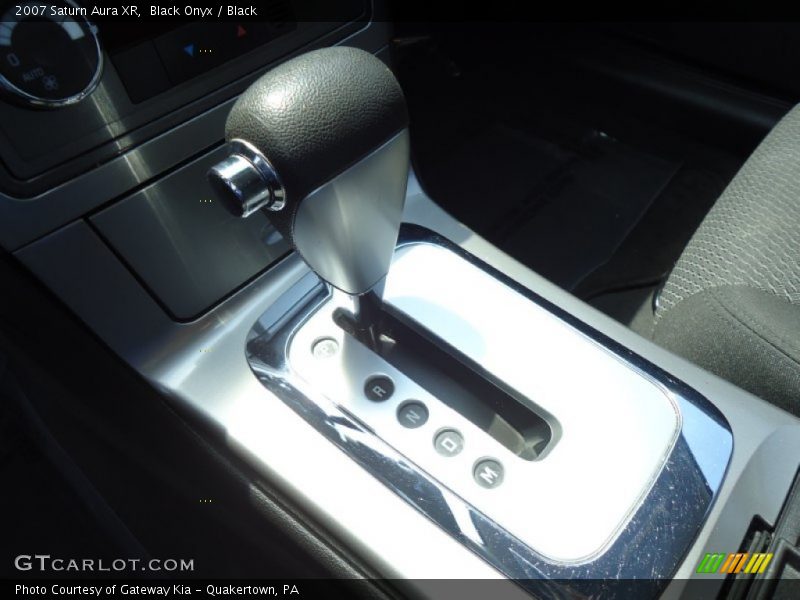 Black Onyx / Black 2007 Saturn Aura XR