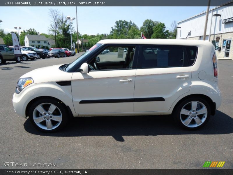 Dune Beige / Sand/Black Premium Leather 2011 Kia Soul !