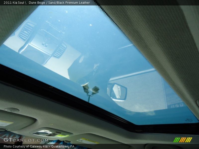 Dune Beige / Sand/Black Premium Leather 2011 Kia Soul !