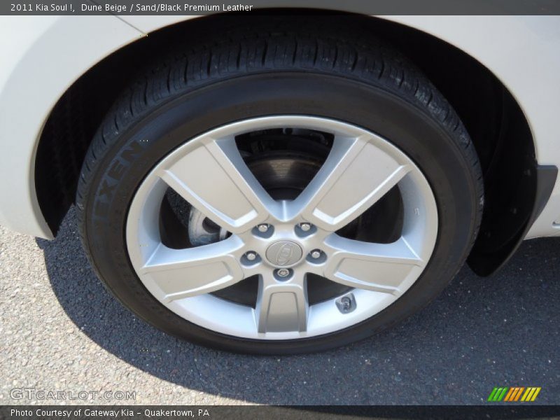 Dune Beige / Sand/Black Premium Leather 2011 Kia Soul !