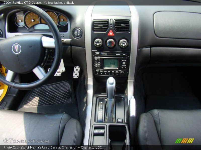 Controls of 2004 GTO Coupe