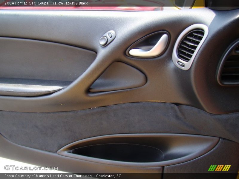 Yellow Jacket / Black 2004 Pontiac GTO Coupe