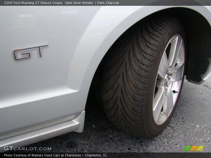 Satin Silver Metallic / Dark Charcoal 2006 Ford Mustang GT Deluxe Coupe