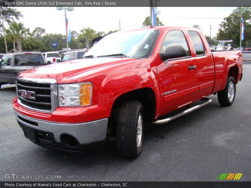 Front 3/4 View of 2009 Sierra 1500 SLE Extended Cab