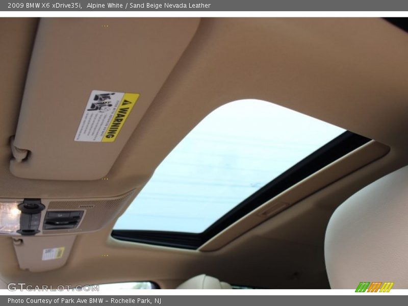 Sunroof of 2009 X6 xDrive35i