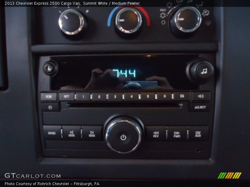 Summit White / Medium Pewter 2013 Chevrolet Express 2500 Cargo Van
