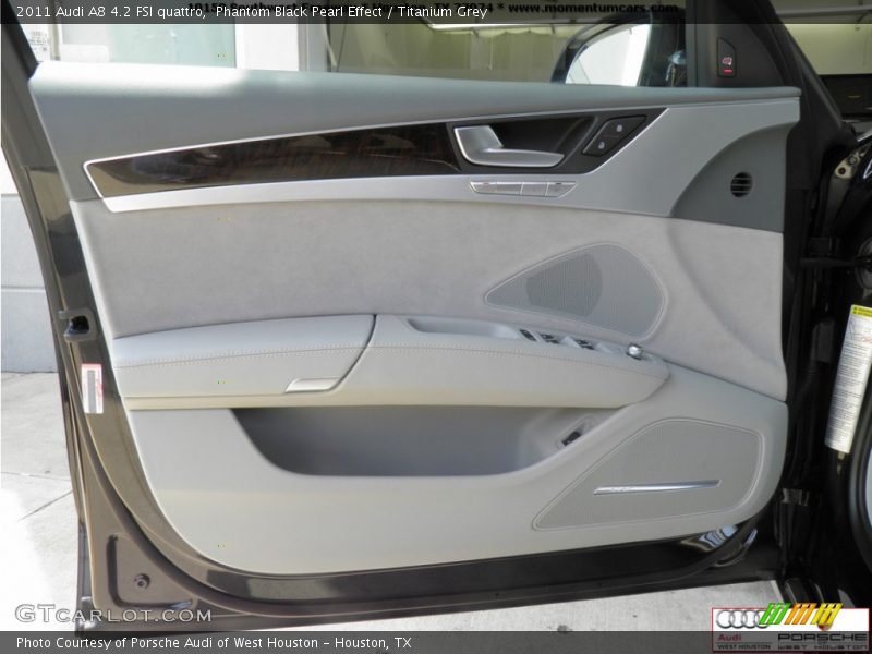 Phantom Black Pearl Effect / Titanium Grey 2011 Audi A8 4.2 FSI quattro