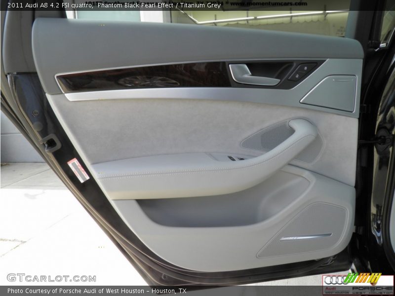 Phantom Black Pearl Effect / Titanium Grey 2011 Audi A8 4.2 FSI quattro