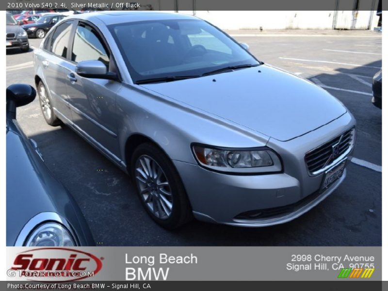 Silver Metallic / Off Black 2010 Volvo S40 2.4i