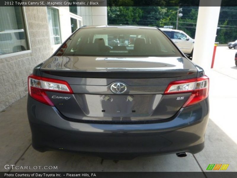 Magnetic Gray Metallic / Black 2012 Toyota Camry SE