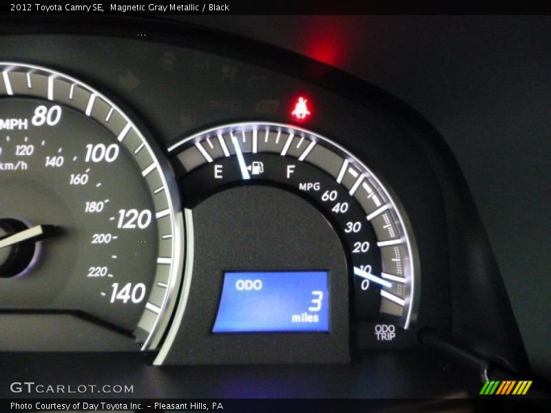 Magnetic Gray Metallic / Black 2012 Toyota Camry SE