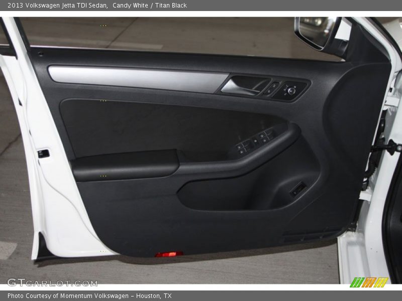 Candy White / Titan Black 2013 Volkswagen Jetta TDI Sedan