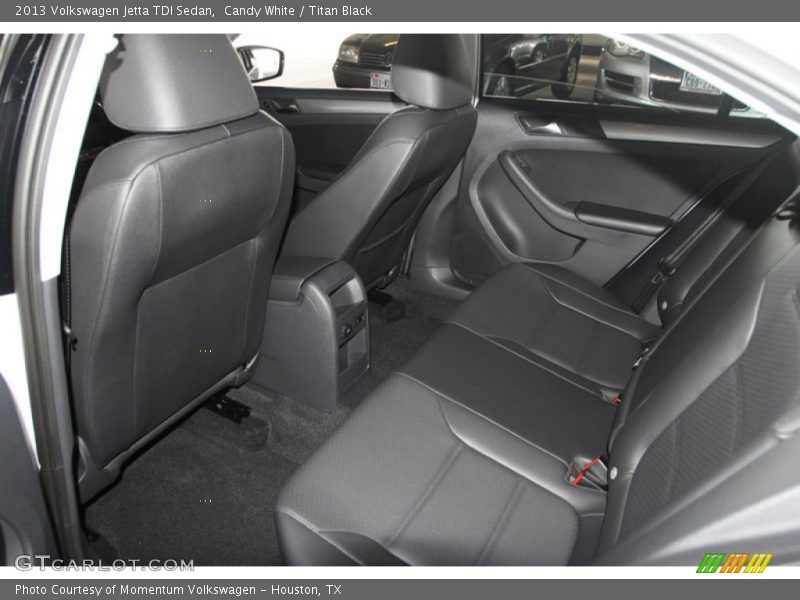 Candy White / Titan Black 2013 Volkswagen Jetta TDI Sedan