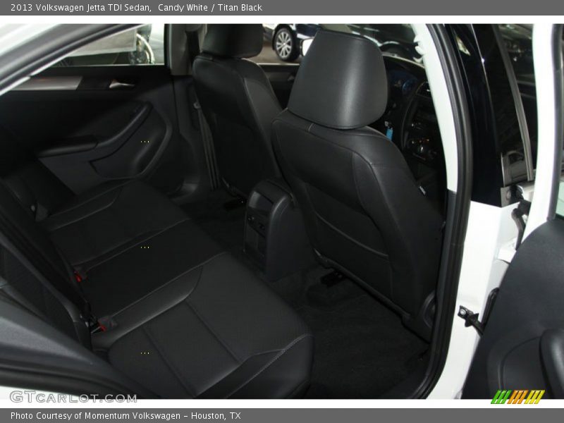 Candy White / Titan Black 2013 Volkswagen Jetta TDI Sedan