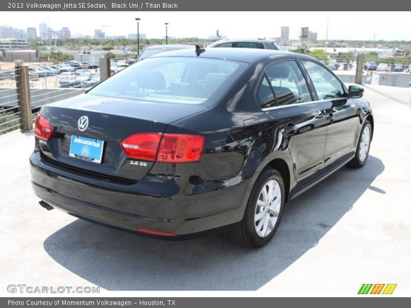 Black Uni / Titan Black 2013 Volkswagen Jetta SE Sedan