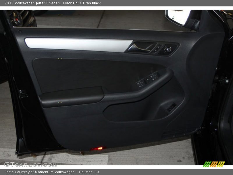 Black Uni / Titan Black 2013 Volkswagen Jetta SE Sedan