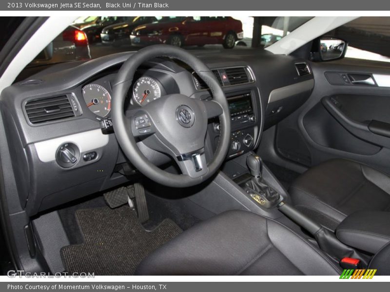 Black Uni / Titan Black 2013 Volkswagen Jetta SE Sedan