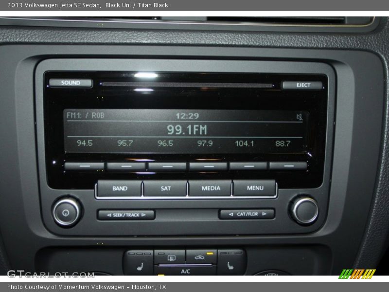 Black Uni / Titan Black 2013 Volkswagen Jetta SE Sedan