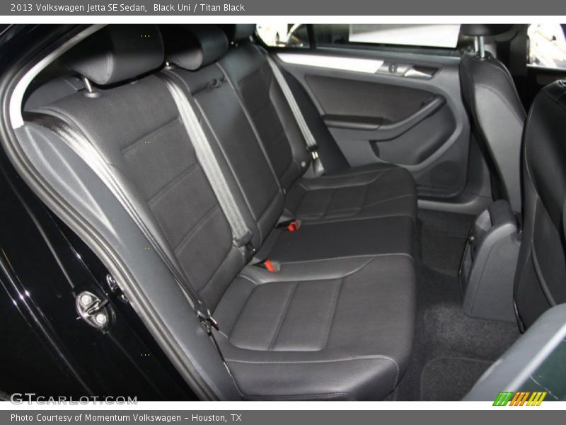 Black Uni / Titan Black 2013 Volkswagen Jetta SE Sedan