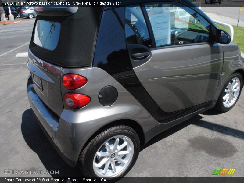 Gray Metallic / design Black 2010 Smart fortwo passion cabriolet
