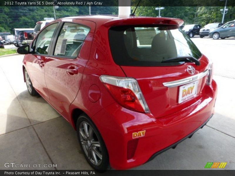 Absolutely Red / Ash Gray 2012 Toyota Yaris SE 5 Door