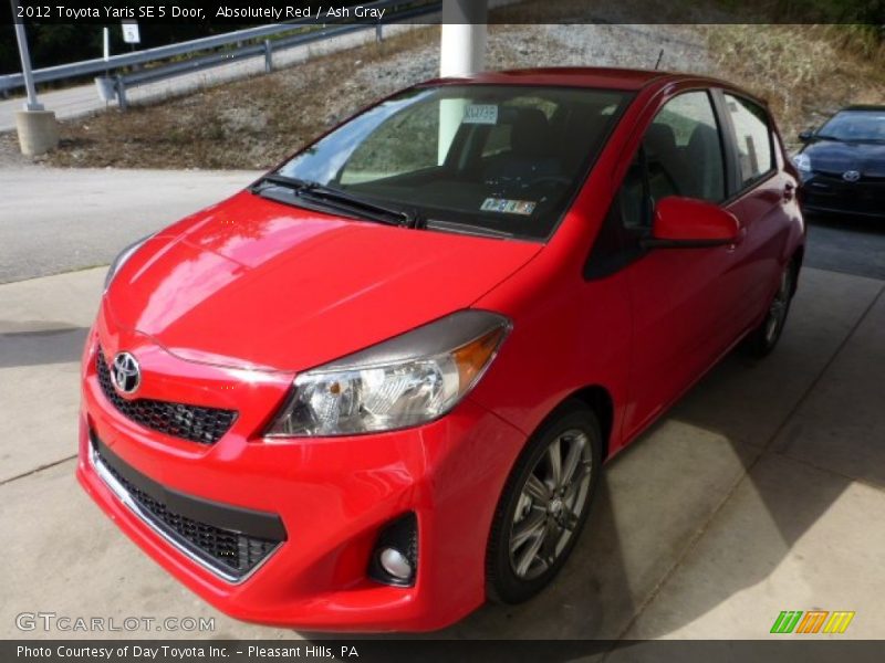 Absolutely Red / Ash Gray 2012 Toyota Yaris SE 5 Door