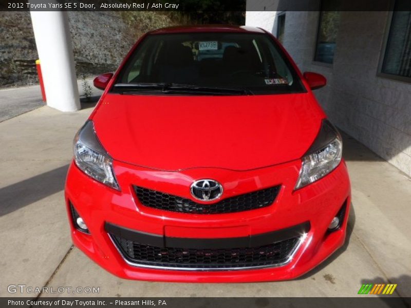 Absolutely Red / Ash Gray 2012 Toyota Yaris SE 5 Door