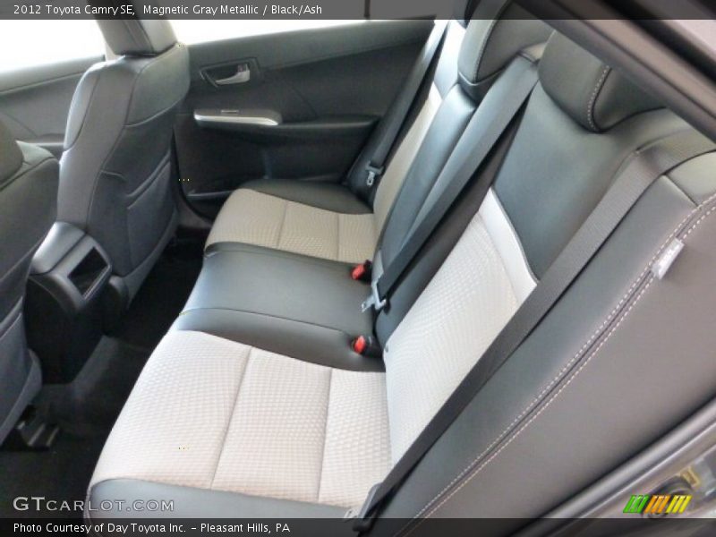 Magnetic Gray Metallic / Black/Ash 2012 Toyota Camry SE