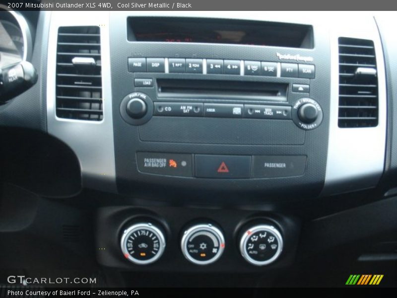 Cool Silver Metallic / Black 2007 Mitsubishi Outlander XLS 4WD