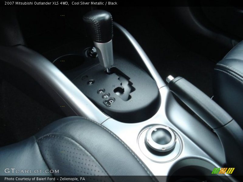 Cool Silver Metallic / Black 2007 Mitsubishi Outlander XLS 4WD
