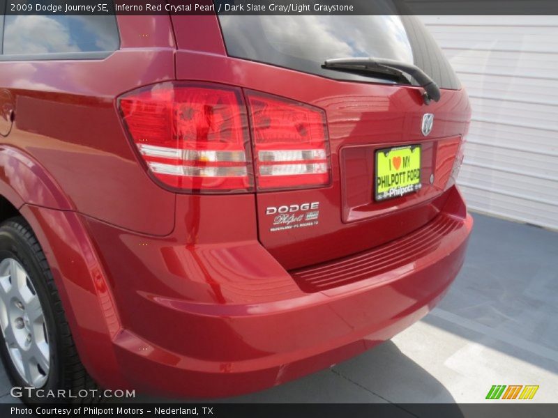 Inferno Red Crystal Pearl / Dark Slate Gray/Light Graystone 2009 Dodge Journey SE