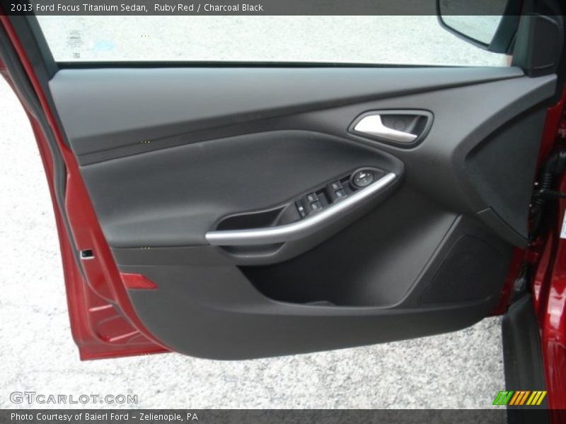 Door Panel of 2013 Focus Titanium Sedan
