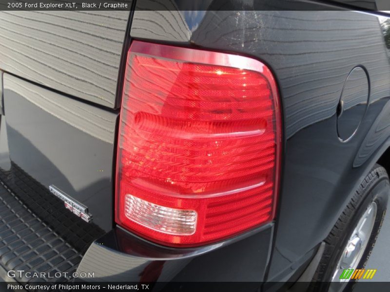 Black / Graphite 2005 Ford Explorer XLT