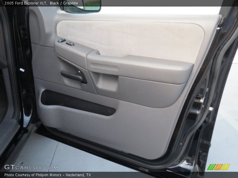 Black / Graphite 2005 Ford Explorer XLT