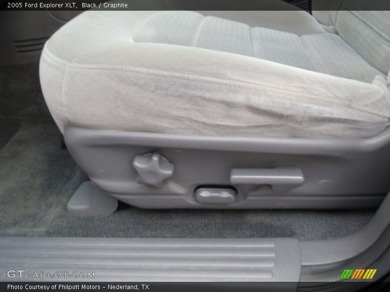 Black / Graphite 2005 Ford Explorer XLT